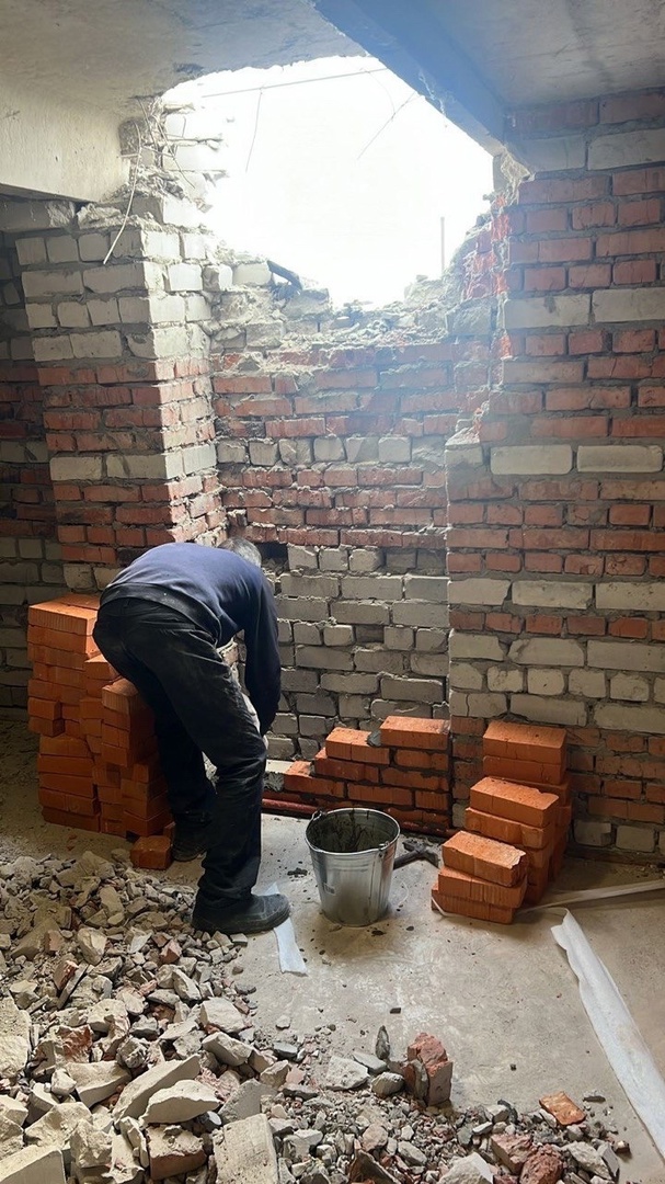 В Курске обследуют повреждения поликлиники №6