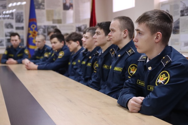В курском УФСИН прошла экскурсия для кадет