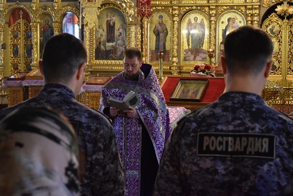 В Курске состоялся благодарственный молебен, посвященный Дню войск национальной гвардии