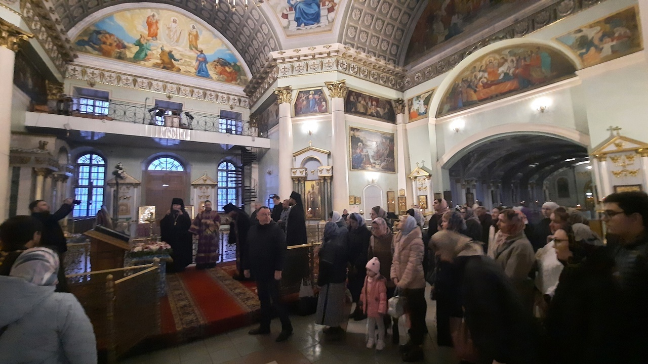 Куряне продолжают паломничество к великой святыне