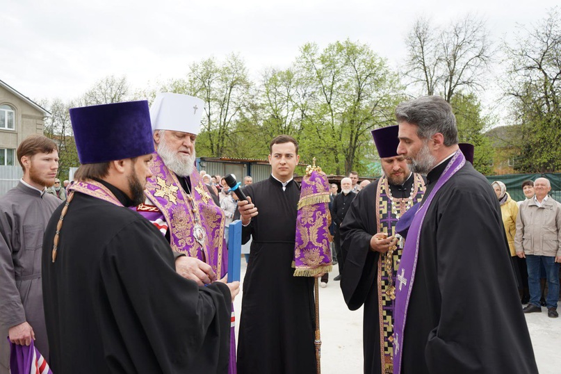 Патриаршую награду получил священнослужитель из Курска