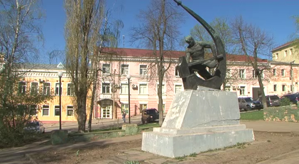 В Курске благоустройство сквера 