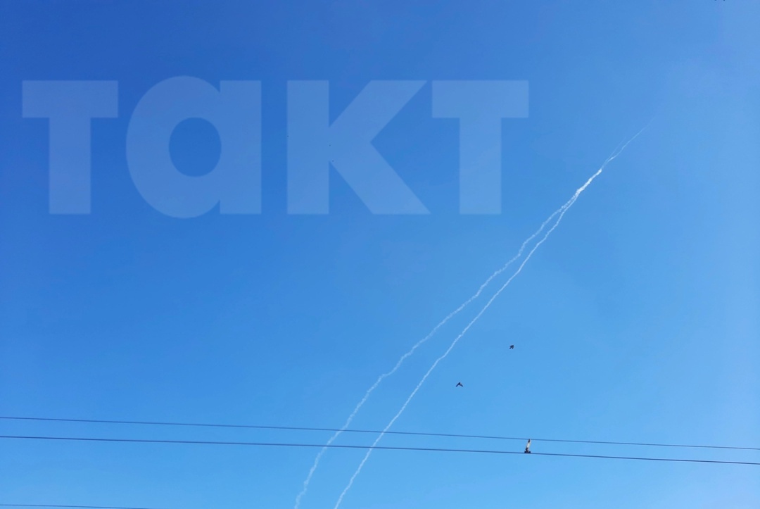 В небе над Курской областью работает ПВО