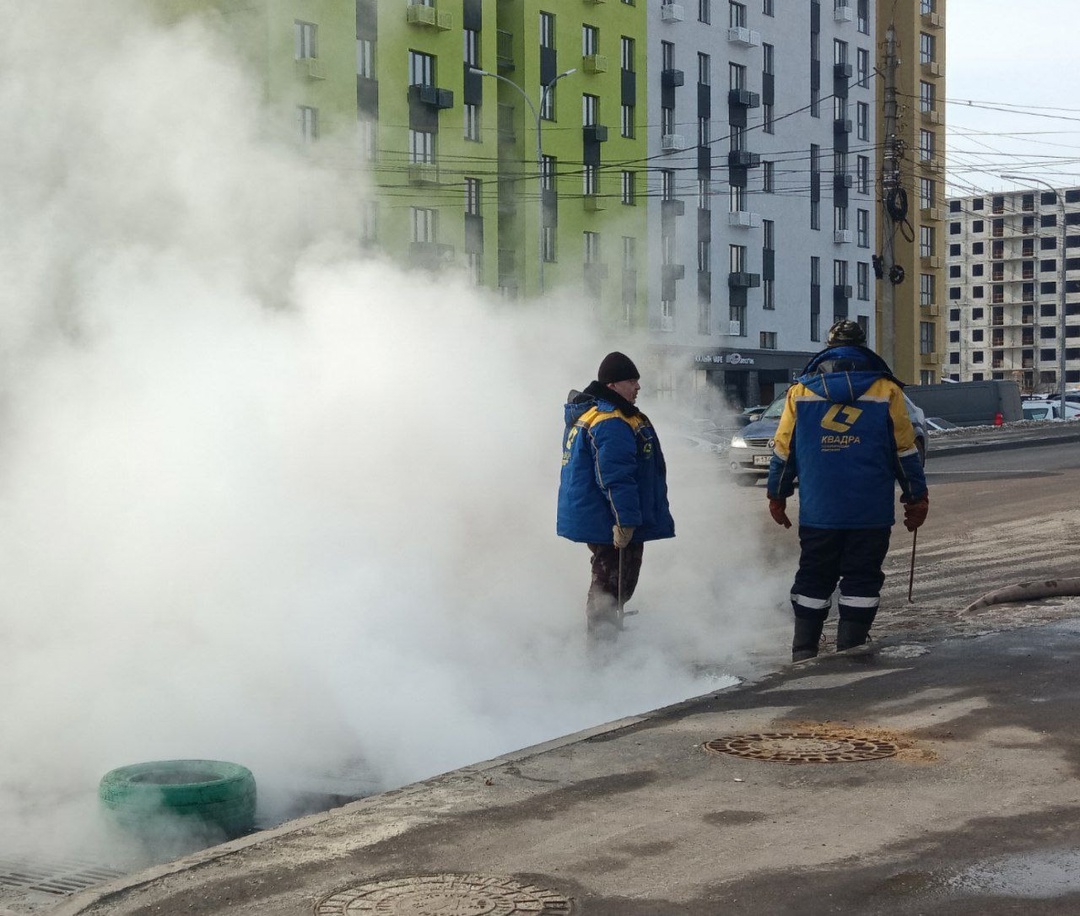 Курские власти провели инспекцию хода ремонтных работ насосной станции водопровода на улице Ольшанского
