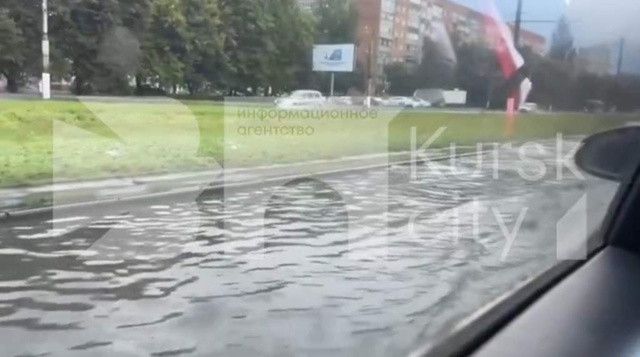 Куряне делятся в соцсетях последствиями ночных ливней
