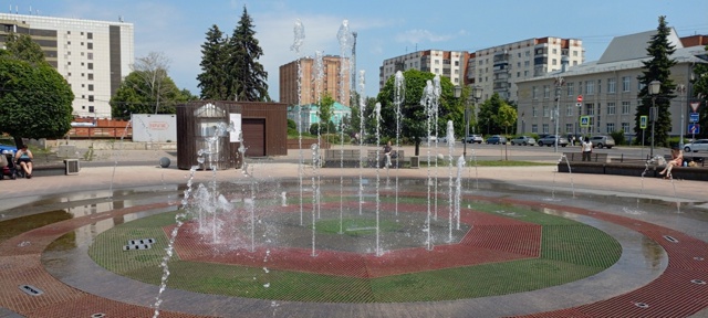 В Курске стартовала подготовка фонтанов к зиме