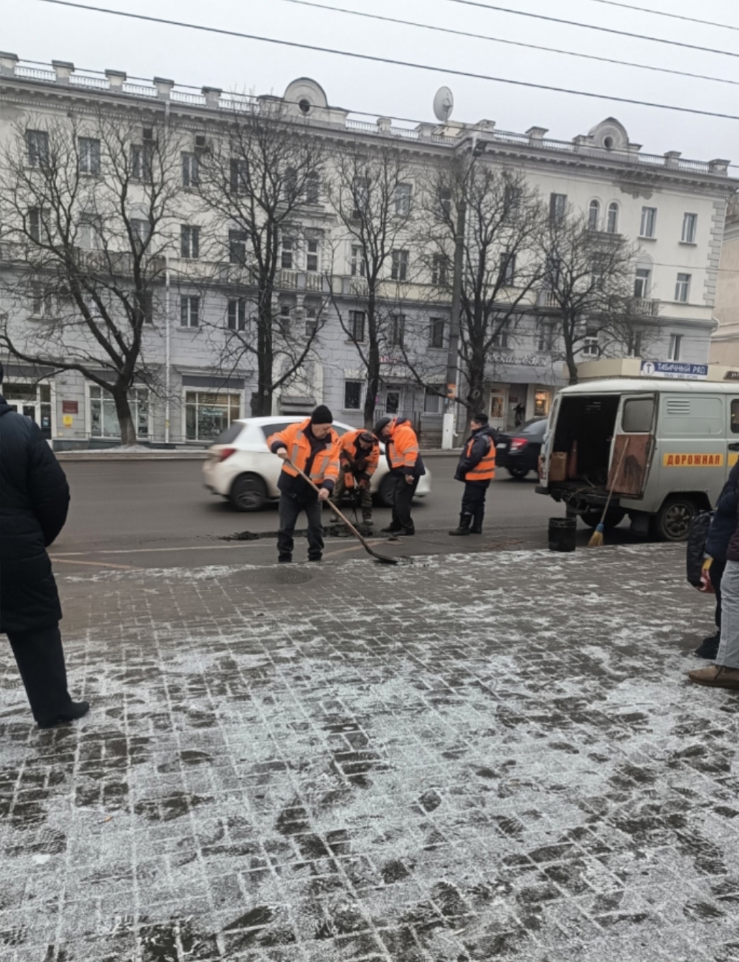 Курский комитет ЖКХ заплатит 200 тысяч рублей штрафа за ямы на дорогах