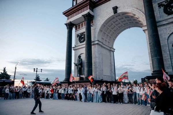 138 курских выпускников-отличников выехали в Москву на Кремлёвский бал